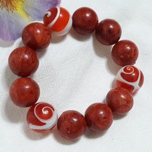 Bold Red Chunky Bead Bracelet Heavy Weight Swirled Beads Stretchy Vintage